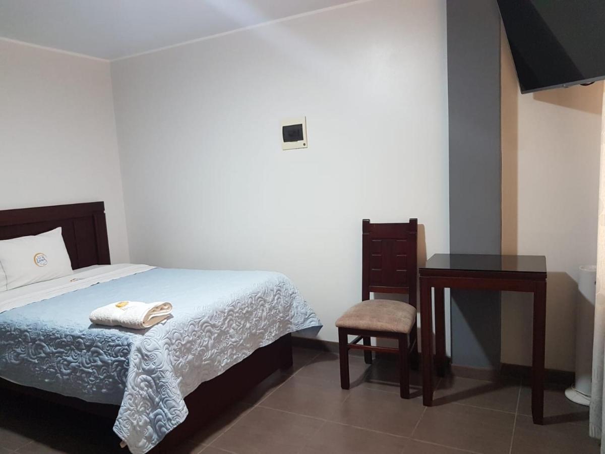 Hostal Luz De Luna Atico Zewnętrze zdjęcie